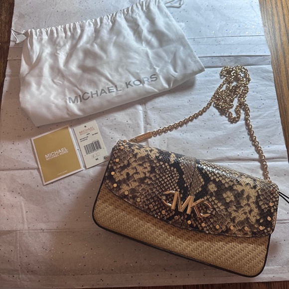 Michael Kors Izzy Crossbody Clutch - Picture 2 of 7